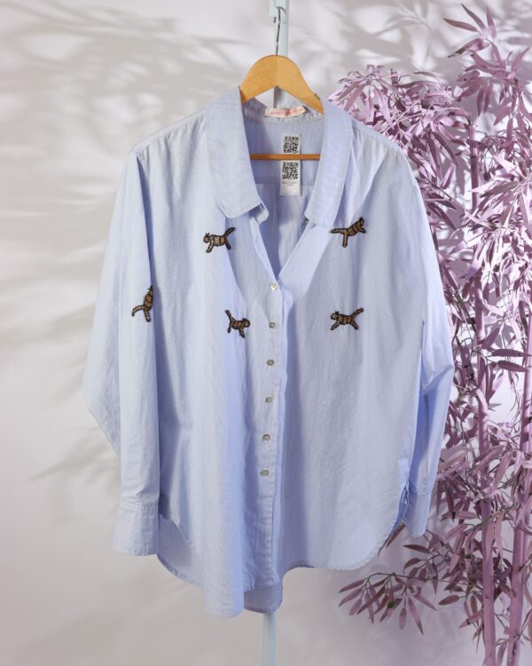 Camisa oversized listrada e bordada ELIZA CONDE - M