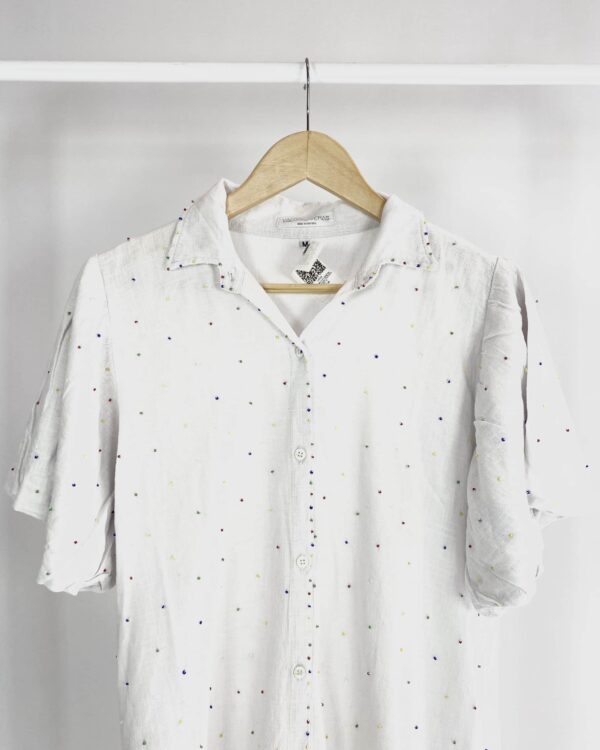 Vestido gelo linho com detalhes coloridos bordado VALÔNIA VERAS - M