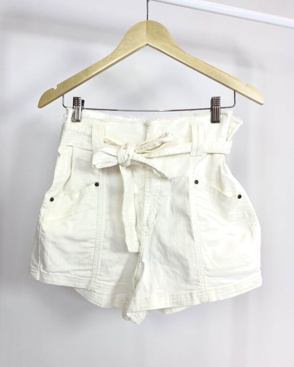 Short branco com cinto ANIMALE - 36