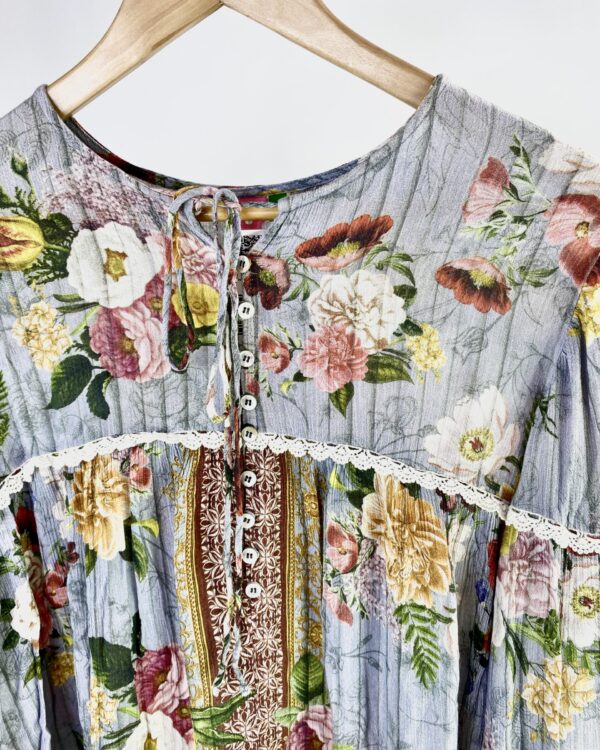 Vestido curto amplo estampado manga longa FARM - P