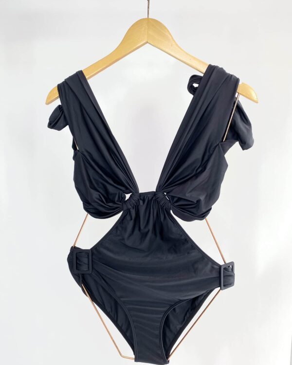 Maio com decote preto ÁGUA DE COCO - M