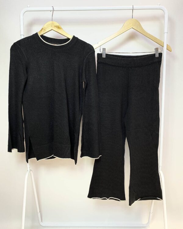 Conjunto calça e blusa manga longa tricot preto com listra branca na barra ANIMALE - M