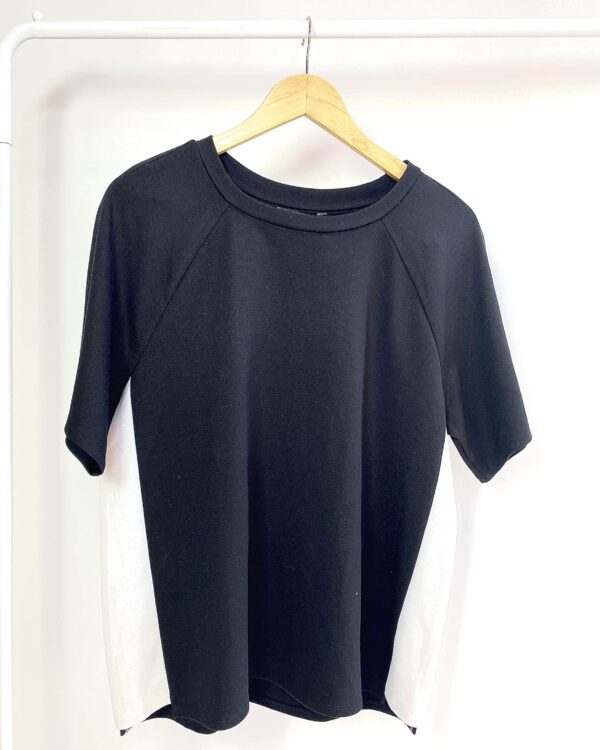 Blusa preta e branca BANANA REPUBLIC - G