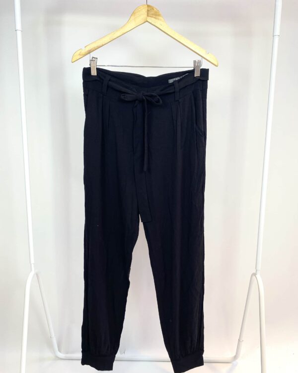 Calça clochard preta EPONTOE - G - VENDIDO SISTEMA OTO