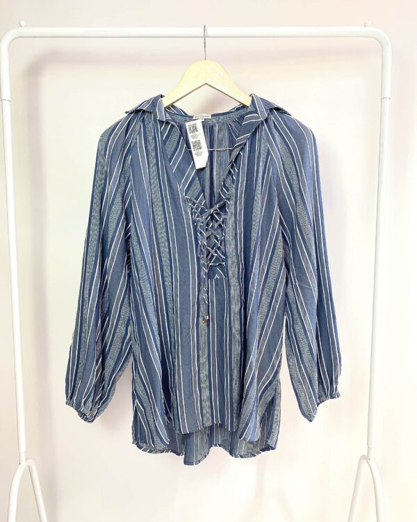 Blusa azul com detalhes brancos LE LIS BLANC - 42 - VENDIDO SISTEMA OTO