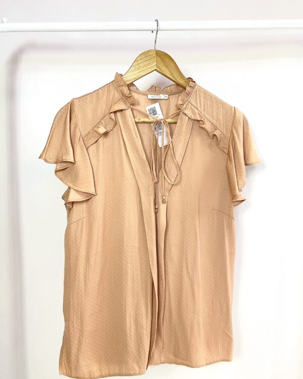 Blusa bege acetinada babado na gola MARIA FILÓ - P