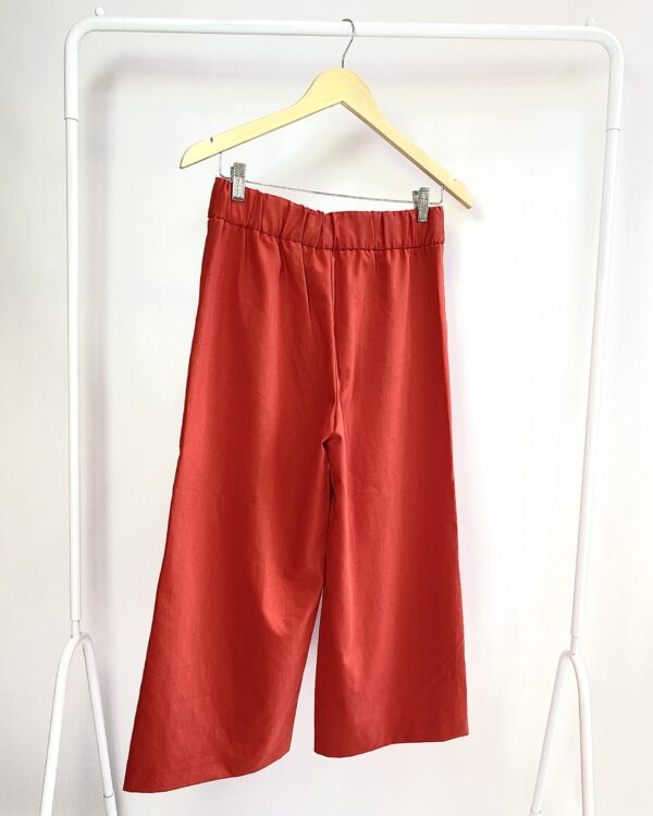 Calça vermelho ZARA - PP VENDIDO SISTEMA OTO