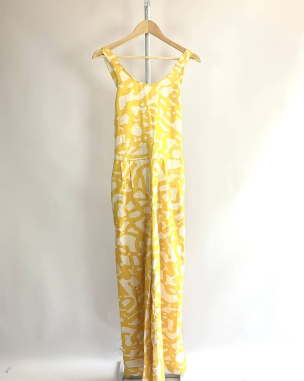 Macacão estampa amarela e off SACADA *nunca usado* - 38 - VENDIDO SISTEMA OTO