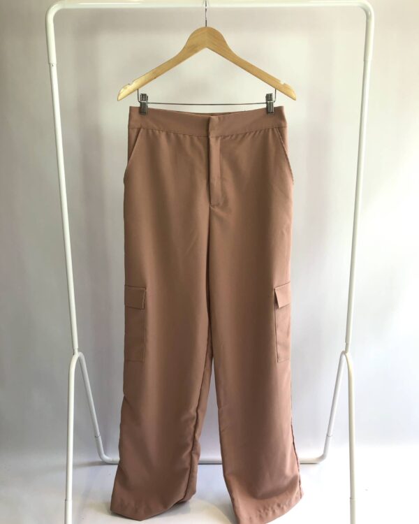 Calça pantalona bolso cargo bege AHKA - G (nunca usada)