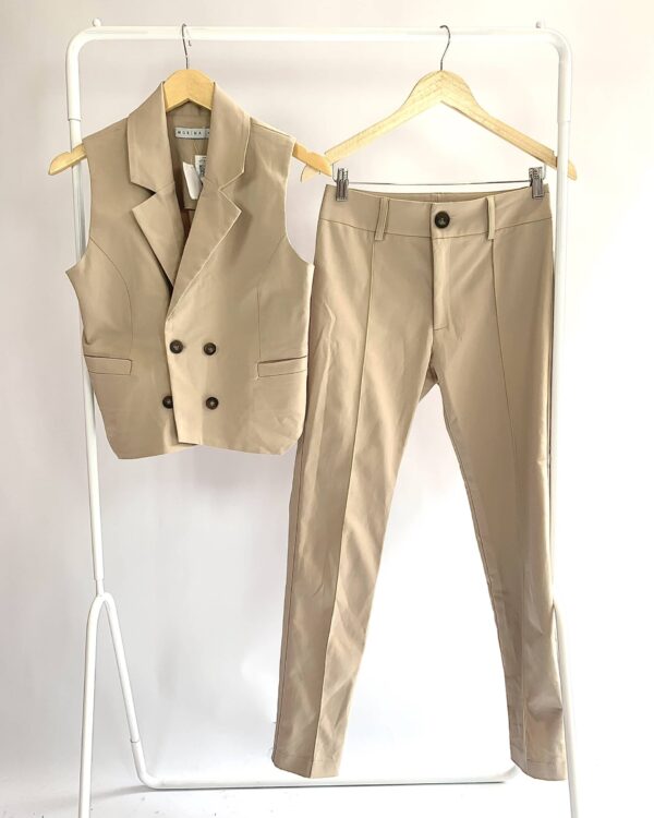 Conjunto bege calça e colete MORINA *nunca usado* - P