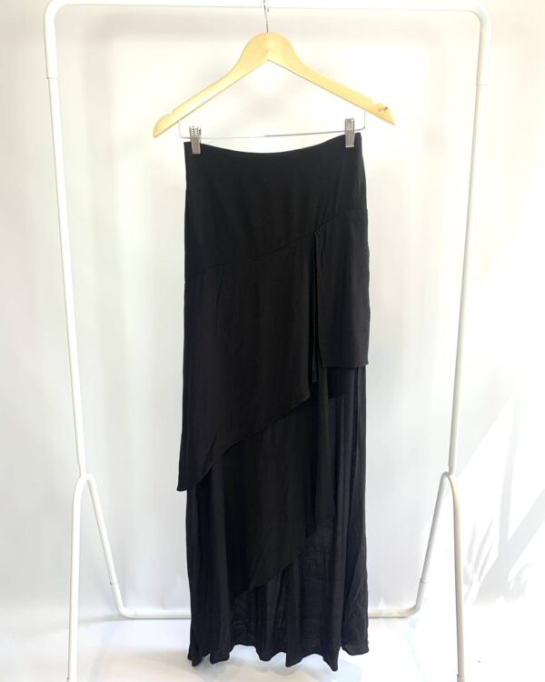 Saia midi assimétrica preta com camadas e fenda lateral TIG - P - vendido sistema oto
