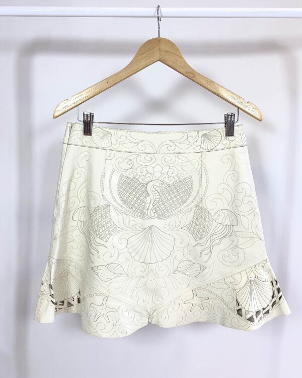 Saia curta bege com desenhos de couro ANIMALE - G - VENDIDO SISTEMA OTO