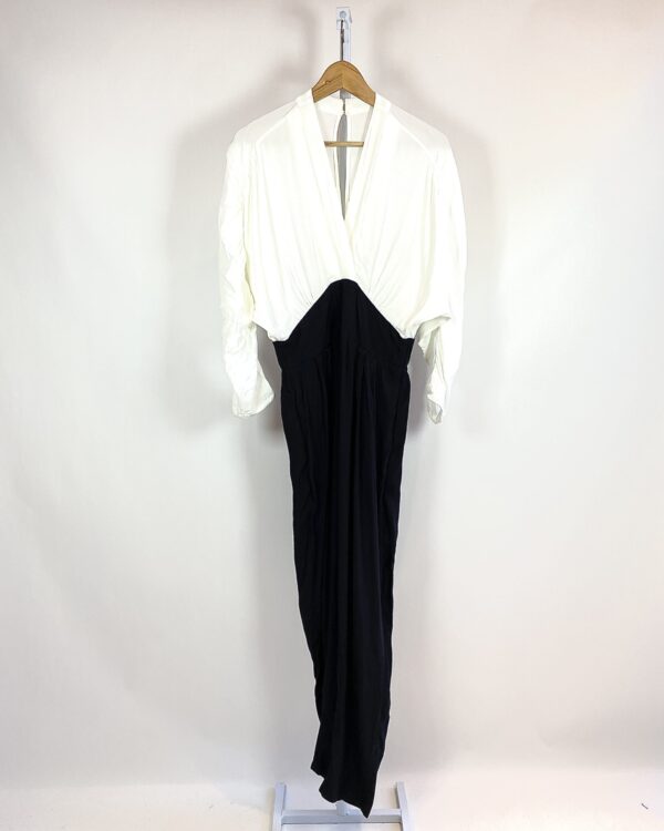 Macacão calça preta e parte de cima branca SACADA - 36 - VENDIDO SISTEMA OTO