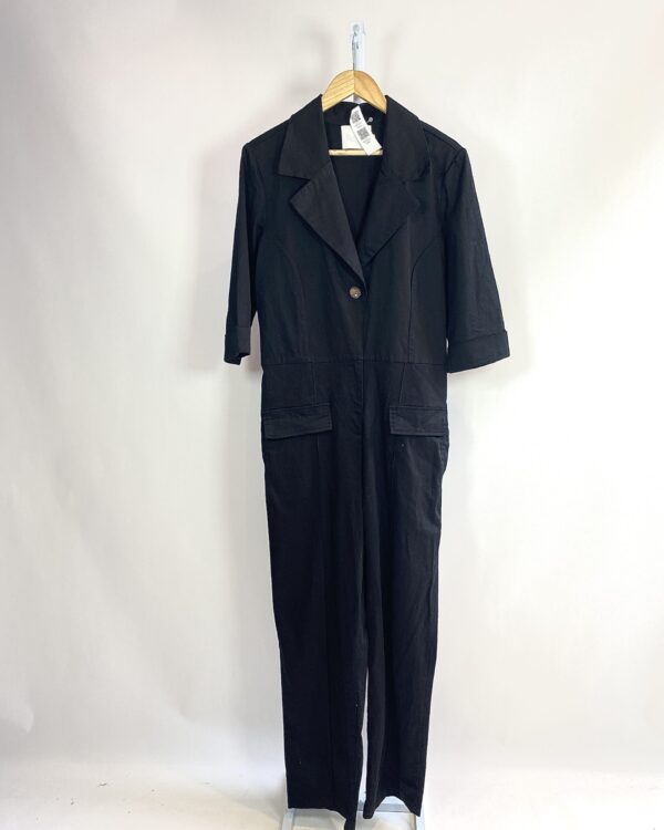 Macacão preto com manga LADO BASIC - 42