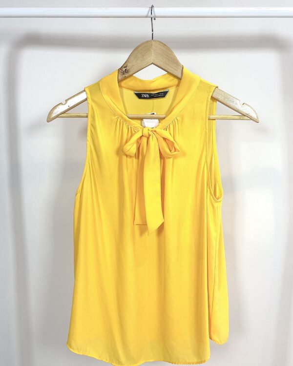 Blusa amarela amarração na gola ZARA - P - VENDIDO SISTEMA OTO
