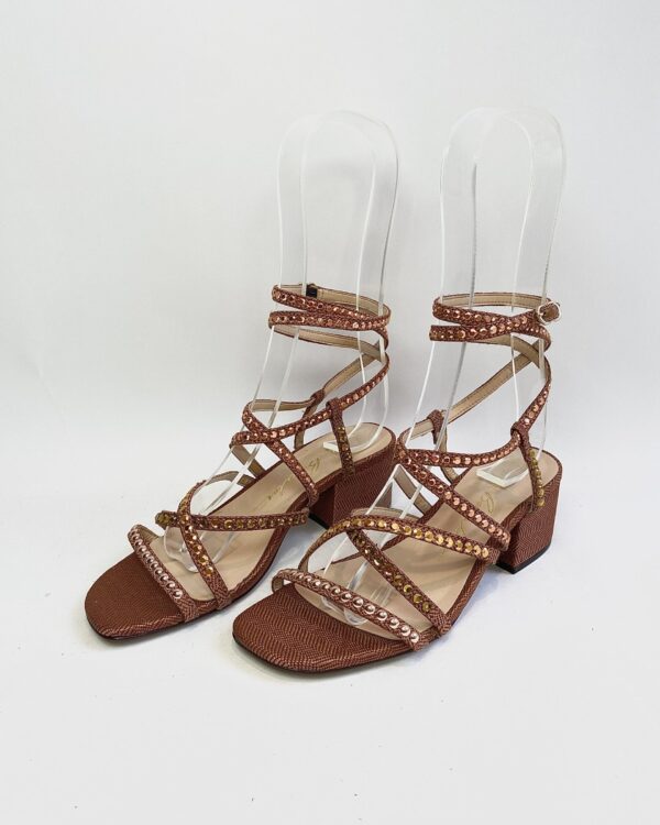 Sandália marrom salto médio pedras nas tiras LUIZA BARCELOS - 37