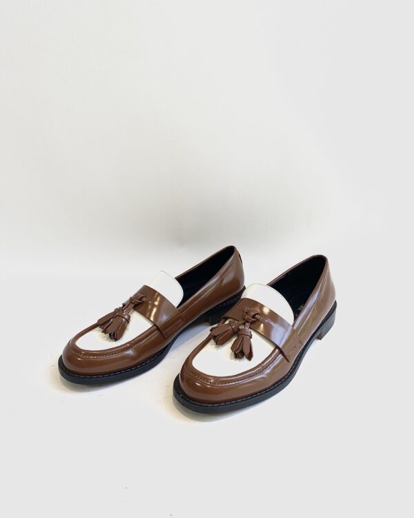 Mocassim marrom e branco ZARA - 35