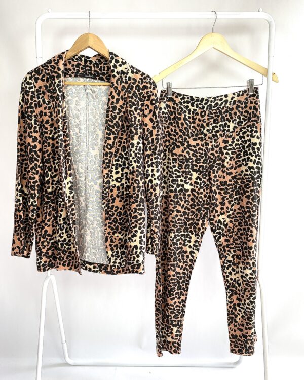 Conjunto calça e blazer estamp animal print MARIA FILO - PP