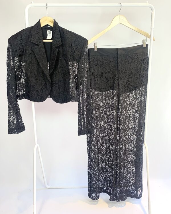 Conjunto de renda preto FORUM - PP - VENDIDO SISTEMA OTO