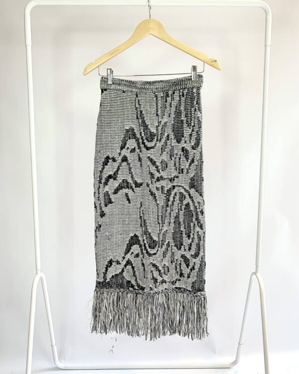 Saia midi tricot p&b franjas NV - P - VENDIDO SISTEMA OTO