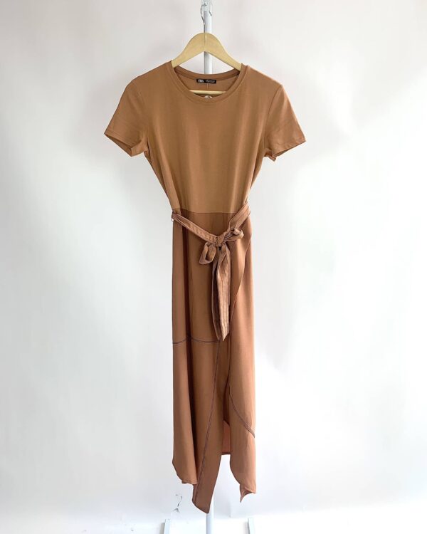 Vestido midi marrom ZARA - P - VENDIDO SIST OTO