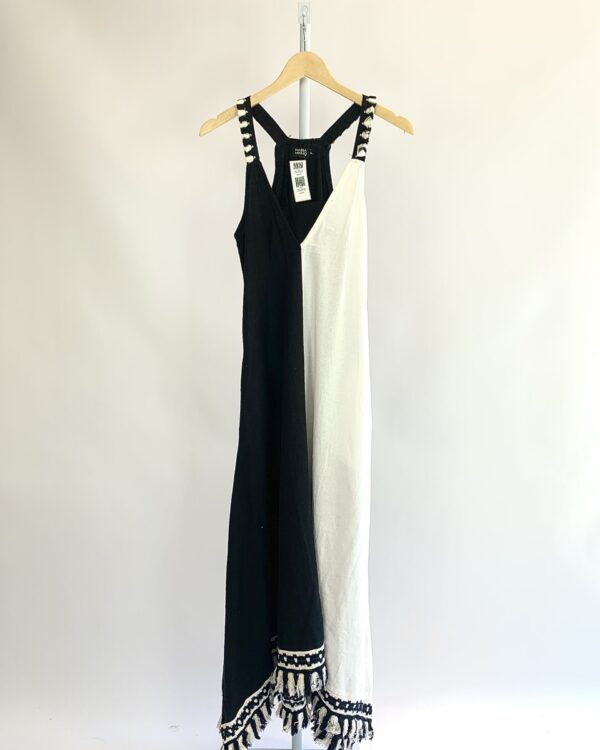 Vestido longo preto e branco detalhe na barra MARIA MANO - P