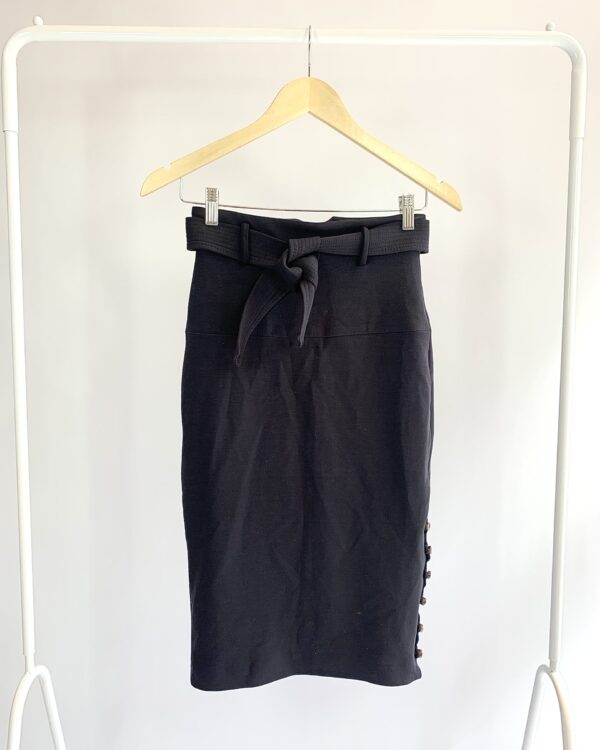 Saia lápis preta detalhe botões laterais na barra A.BRAND *nunca usado* - 36 - VENDIDO SISTEMA OTO