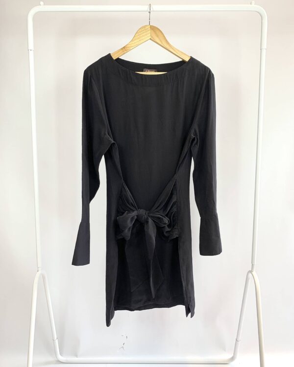 Vestido seda preto curto manga longa A.BRAND - 40 (nunca usado) - VENDIDO SISTEMA OTTO