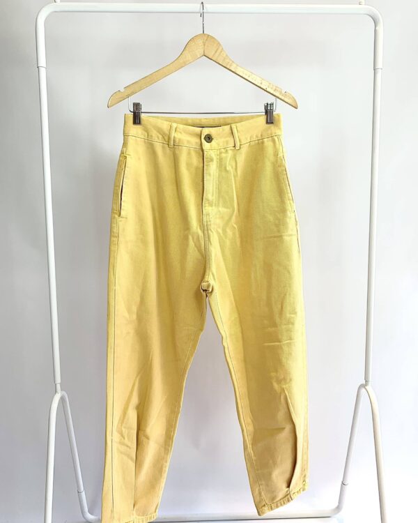 Calça sarja amarela MARIA FILÓ - 38 - VENDIDO SISTEMA OTTO