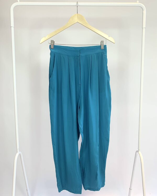 Calça azul de seda ADRIANA DEGREAS - P