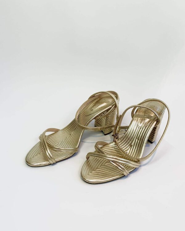 Sandália dourada salto alto SCHUTZ - 36 - VENDIDO SIST OTO