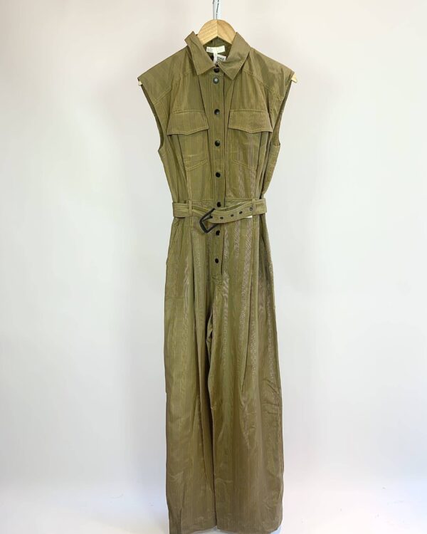 Macacão verde musgo NK - 36 VENDIDO SISTEMA OTO