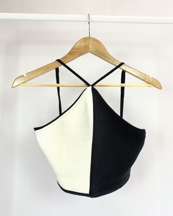 Cropped tricot frente única color block p&b OH BOY - P - VENDIDO SISTEMA OTO