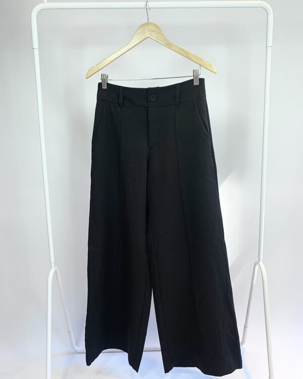 Calça preta LAGUNA - P - VENDIDO SISTEMA OTO