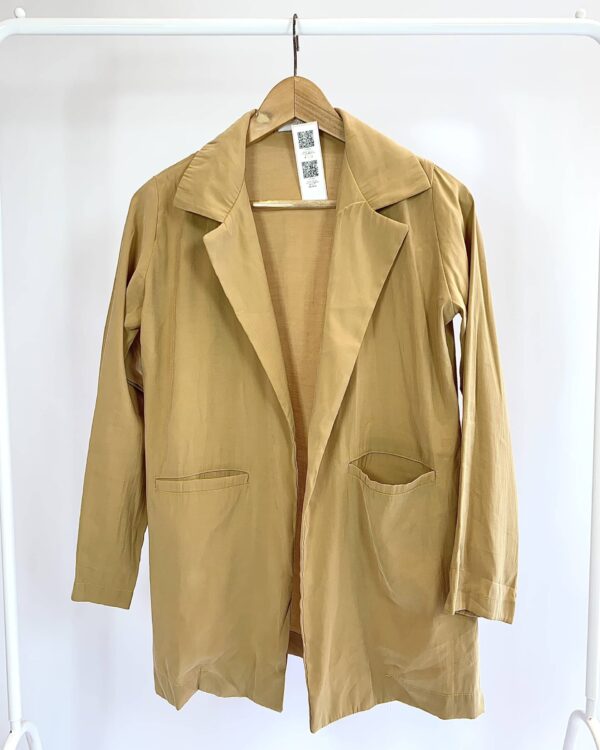 Blazer viscose molinho mostarda BRIS - P - VENDIDO SISTEMA OTO