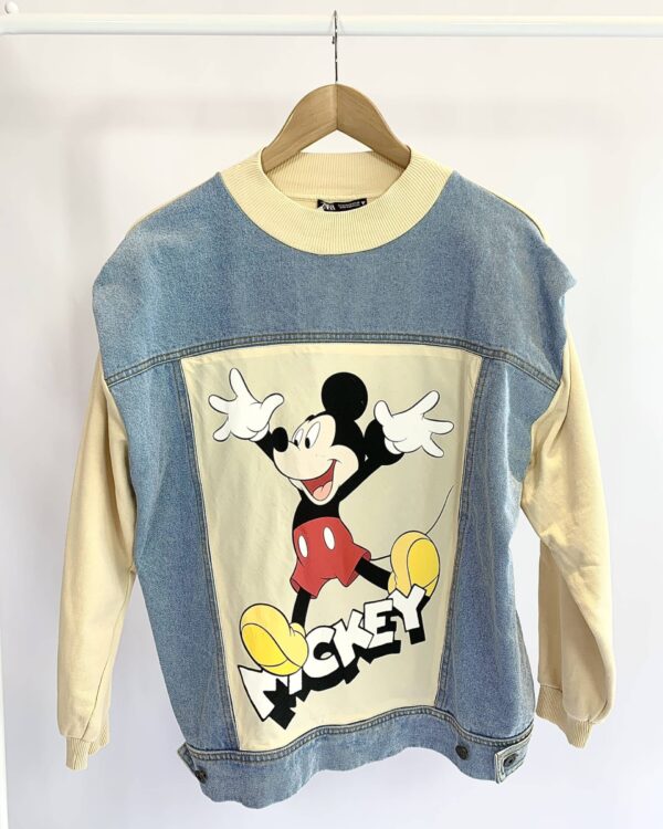 Pull moletom bege  + jeans estampa mickey ZARA - P - VENDIDO SISTEMA OTTO