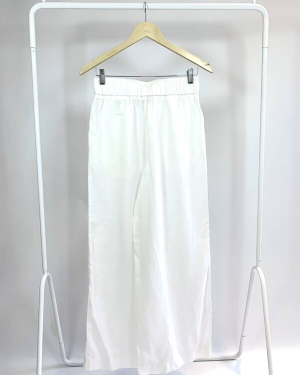 Calça branca com elastico MARKUP - 42 - VENDIDO SIST OTO