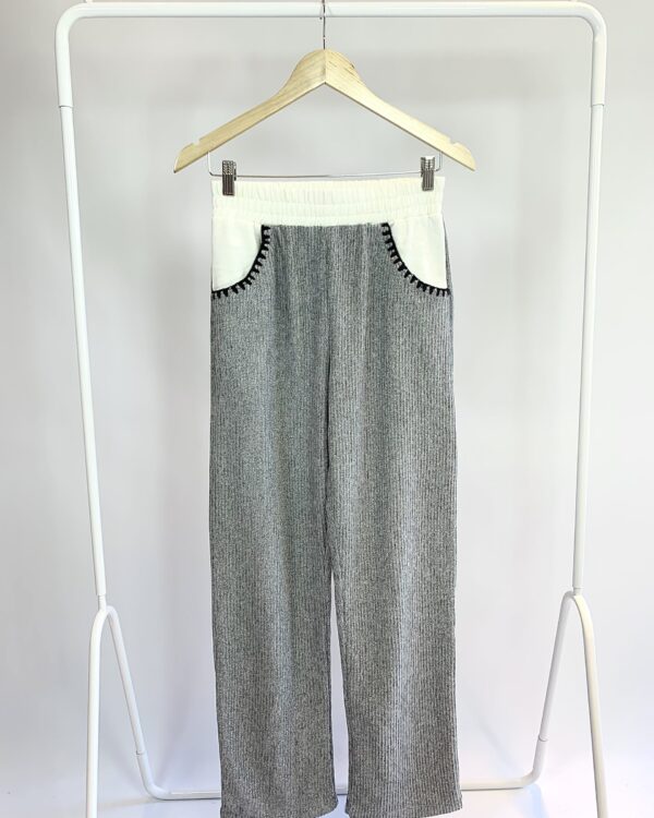 Calça cinza com detalhe branco NK - 36-VENDIDO SISTEMA OTTO