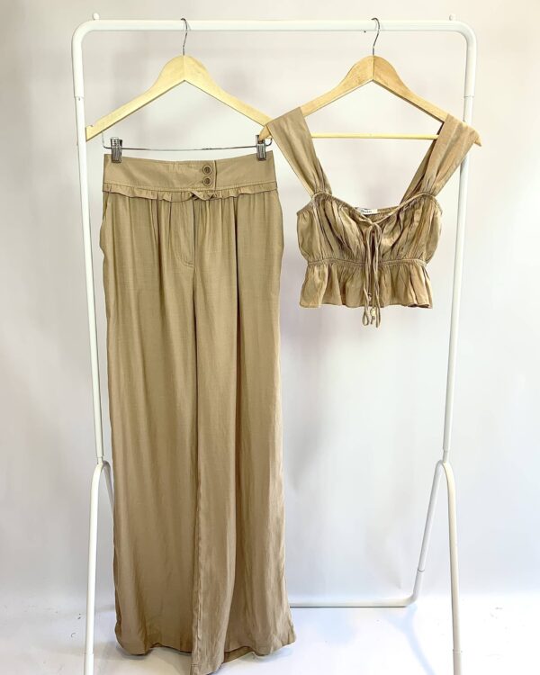 Conjunto marrom claro calça e cropped ESMERAL - P - VENDIDO SIST OTO