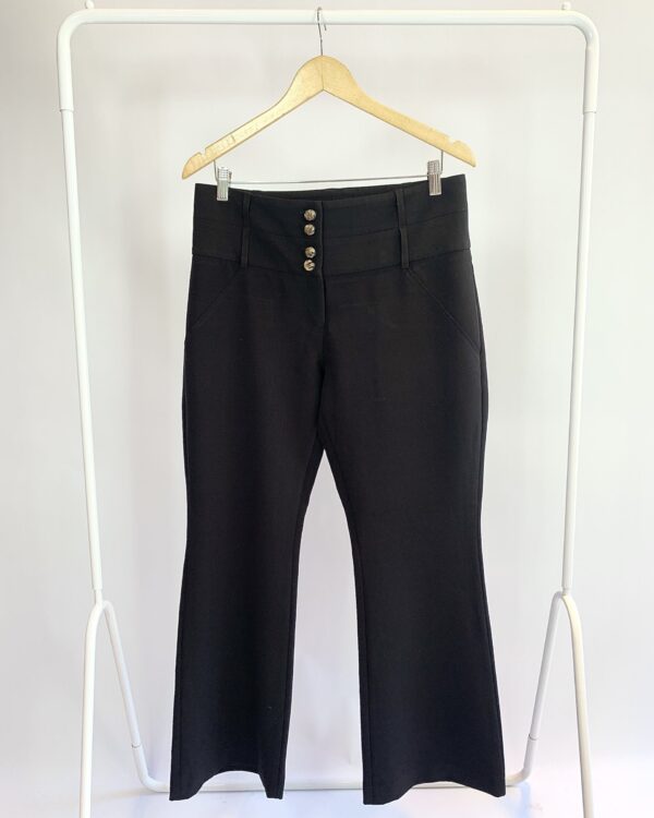 Calça flare cropped preta botões marmorizados frente LE LIS BLANC - 42 - VENDIDO SISTEMA OTO