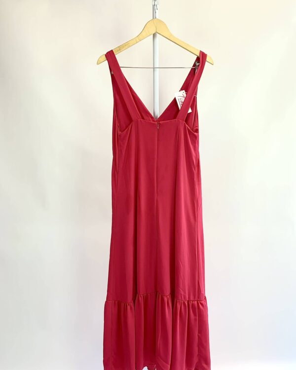 Vestido longo vermelho reto franzido na barra ESMERAL - P - VENDIDO SIST OTO