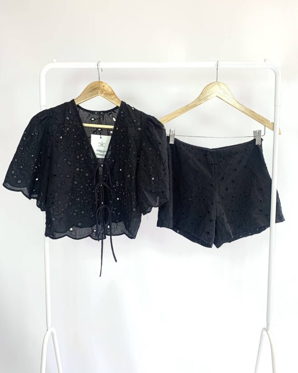 Conjunto short e blusa laise preta LOJA 3 - PP  VENDIDO SIST OTO