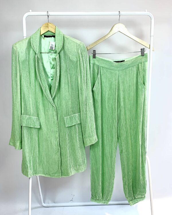 Conjunto calça e kimono verde com bordado ANIMALE - M - VENDIDO SISTEMA OTO