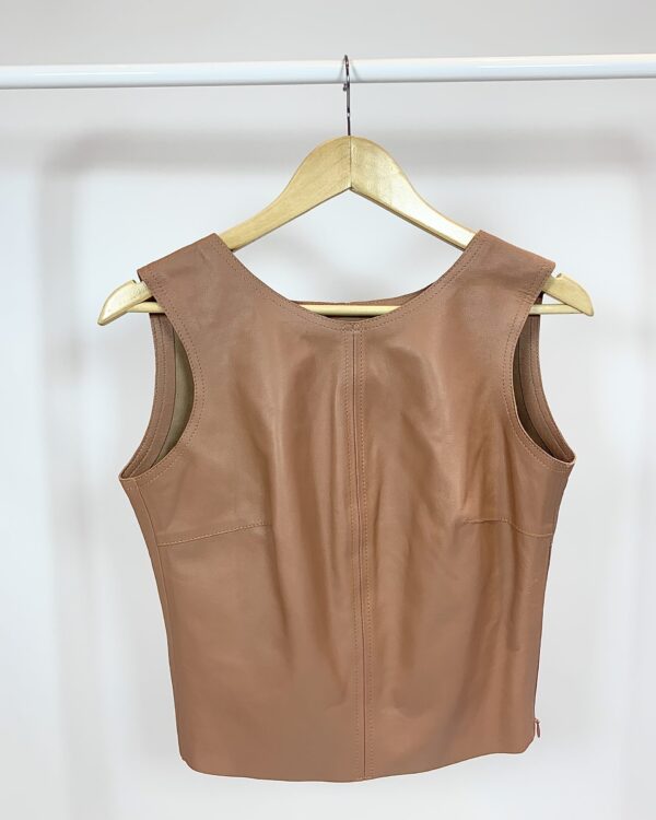 Blusa manga curta couro salmão - P - VENDIDO SISTEMA OTTO