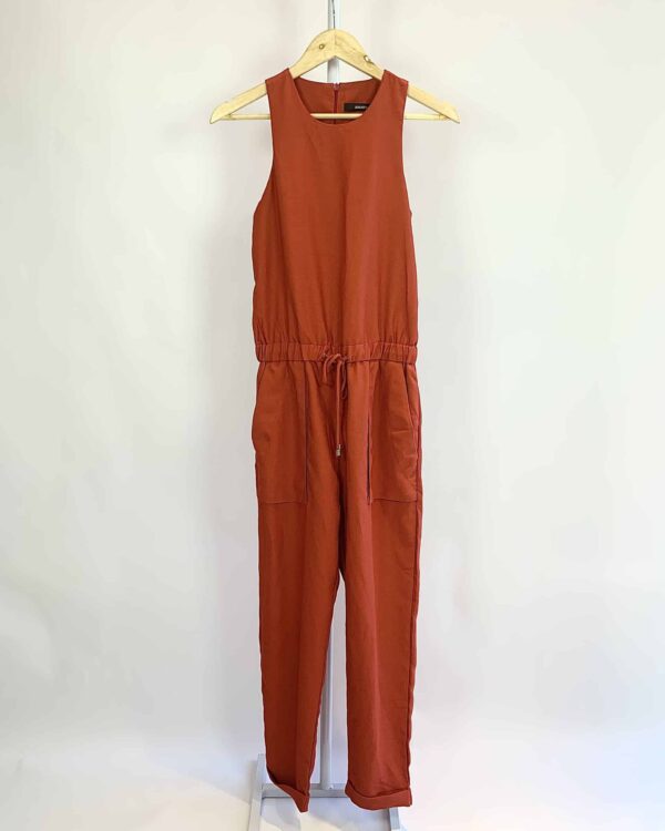 Macacão vermelho AMARO - 36 - VENDIDO SISTEMA OTO