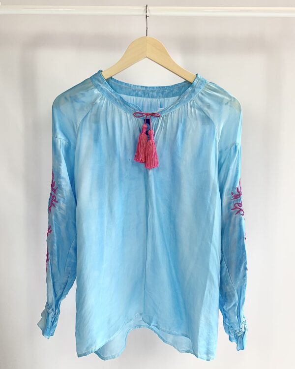 Bata azul degradê manga longa bordada rosa SOHOOSTYLE - PP - VENDIDO SIST OTO