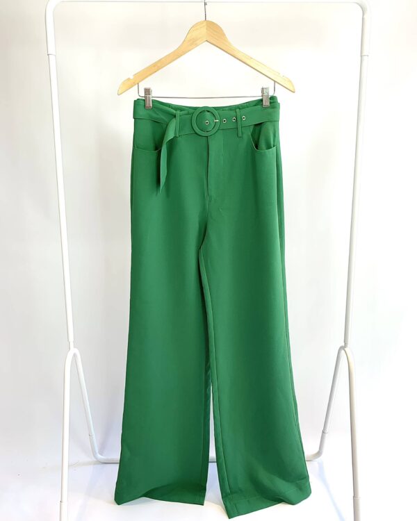 Calça pantalona verde com cinto MAIS UM - M