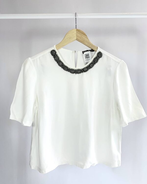 Blusa curta off white gola bordada BO.BÔ - P