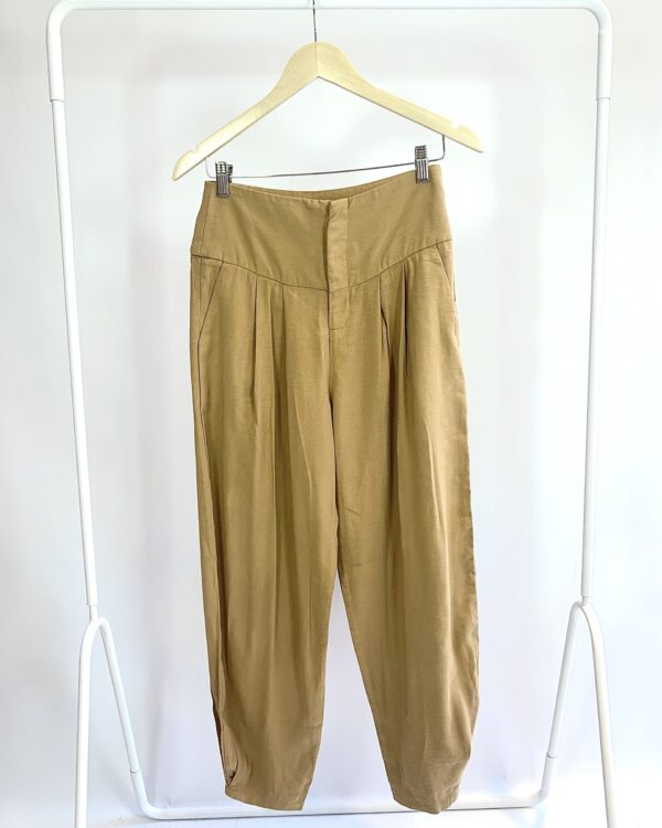 Calça caramelo pregas frente LEELOO - 38