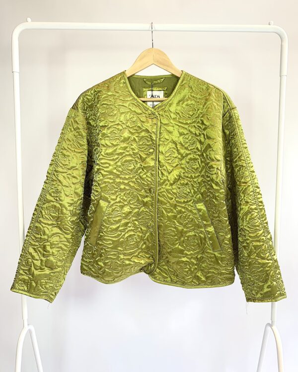 Casaco matelassê verde pistache acetinado ZARA - P